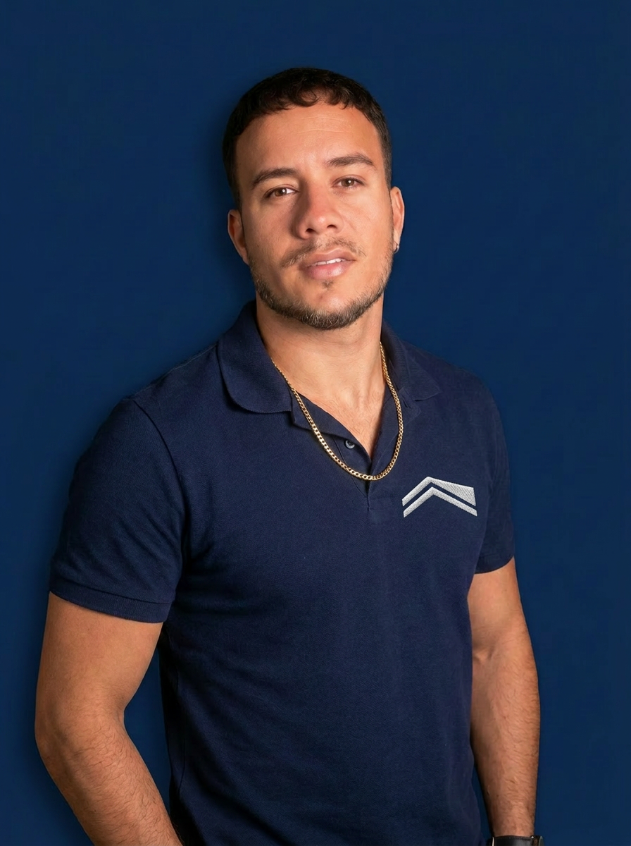 Enmanuel Betancourt, Owner